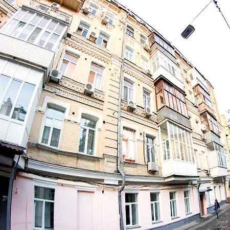 Status Guesthouse Kyiv Exterior foto